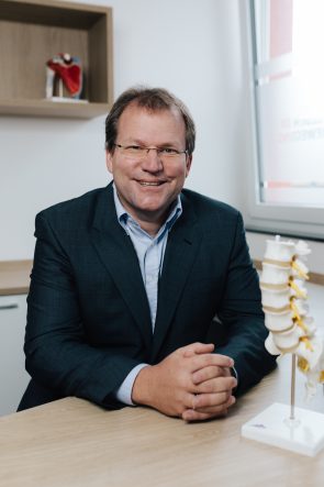 Kneisel, OFZ, Orthopäde, Konservativ, Osteopathie, Akupunktur